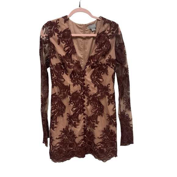 Finders Women’s Mauve/Wine Embellished Mini Dress with sheer lace sleeves size M - Picture 1 of 4